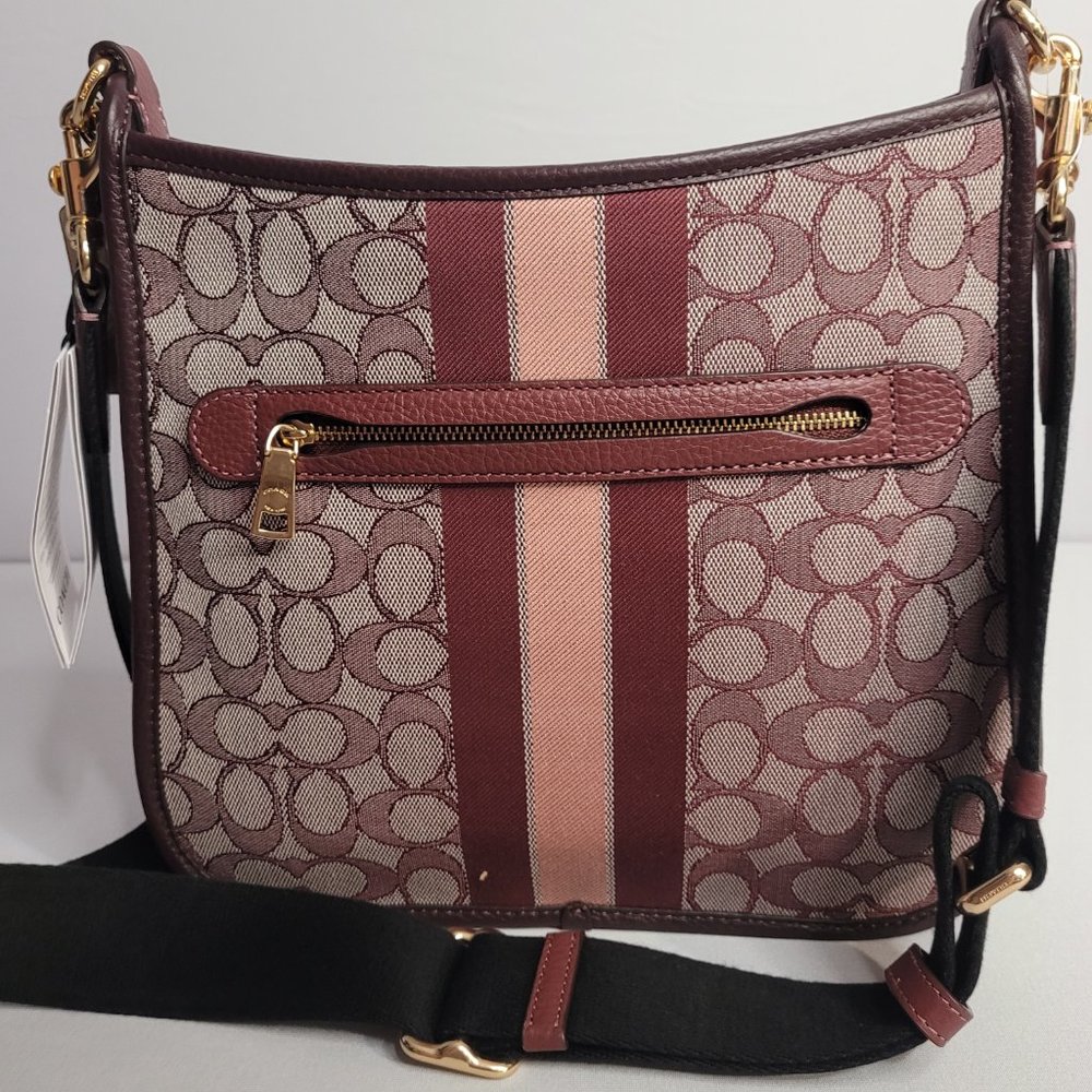 Coach - Picture 2 of 6